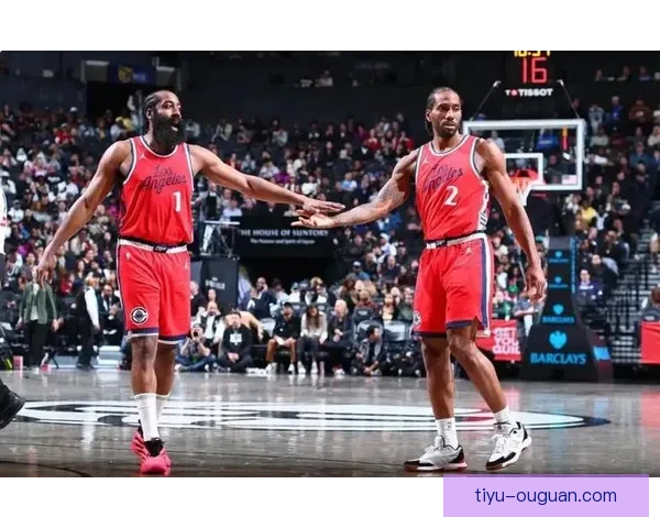 快船拒卖伦纳德为2027送走