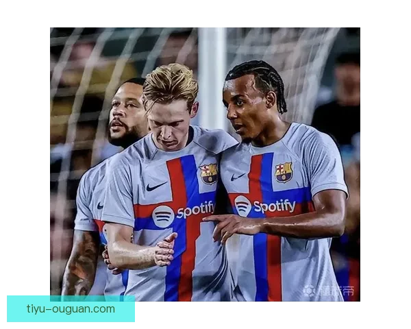 争议踩踏孔德进球VAR未介入 争议踩踏孔德进球VAR未介入