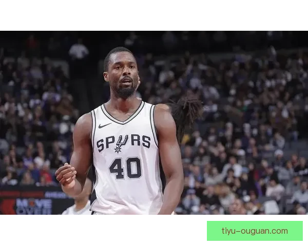 巴恩斯绝杀世界队文班沮丧赛后